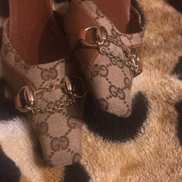 SOLD Gucci slip on mini heels, made in Italy SOLD - Picture 3 of 4